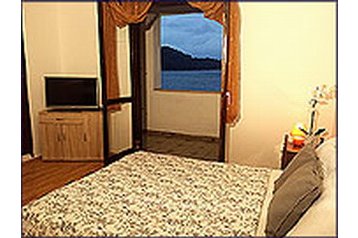 Chorwacja Privát Sobra, Zewnątrz